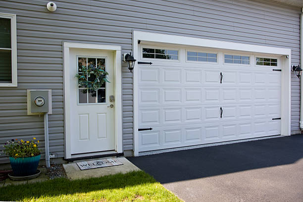 24/7 Emergency Garage Door Roller Replacement experts in Stevenson Ranch, CA